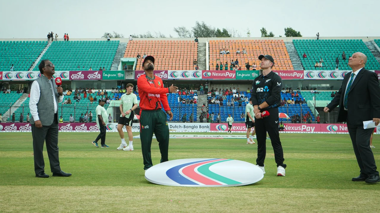 টস জিতে ফিল্ডিংয়ে বাংলাদেশ