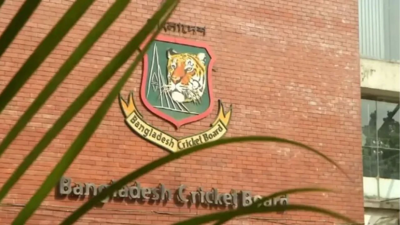 বিসিবির অ্যাডহক কমিটির বৈধতা চ্যালেঞ্জ করে হাইকোর্টে রিট
