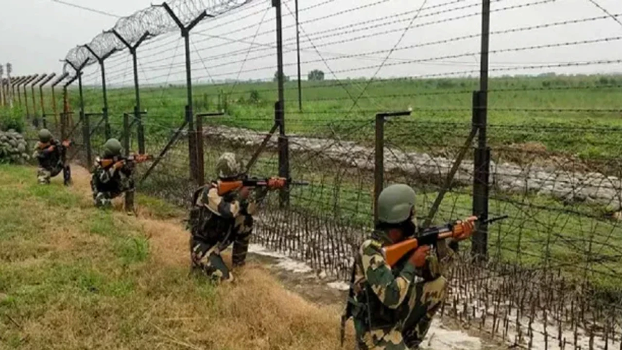 সাতক্ষীরায় বিএসএফের গুলিতে ২ বাংলাদেশি আহত