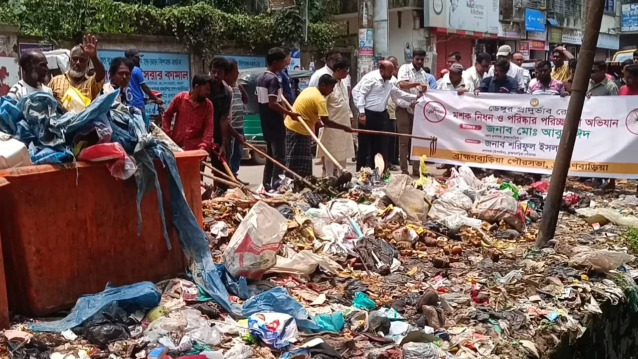 ডেঙ্গু রোধে পরিচ্ছন্নতা ও মশক নিধন অভিযান শুরু