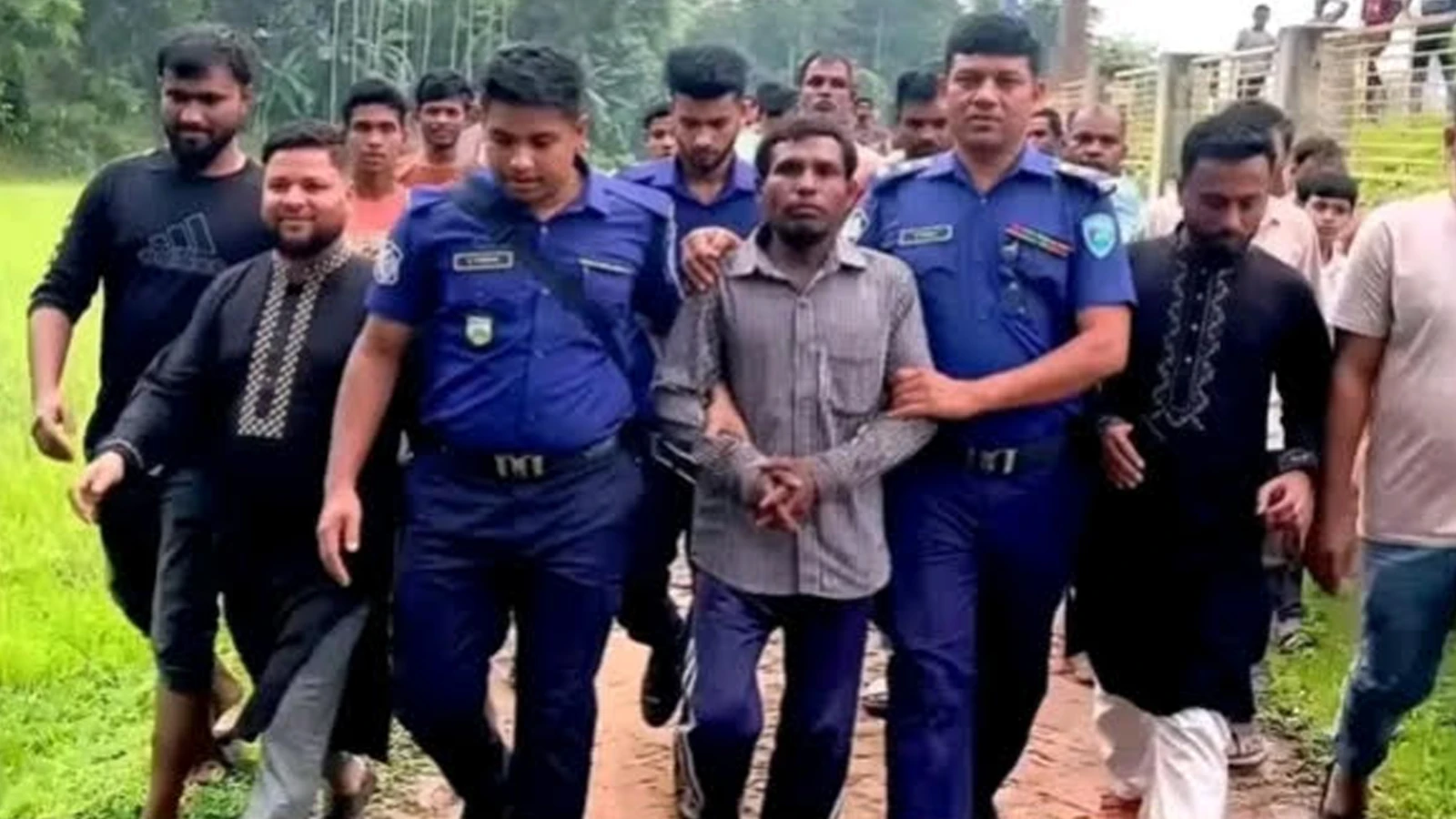 স্ত্রীকে হত্যা করে থানায়  আত্মসমর্পণ