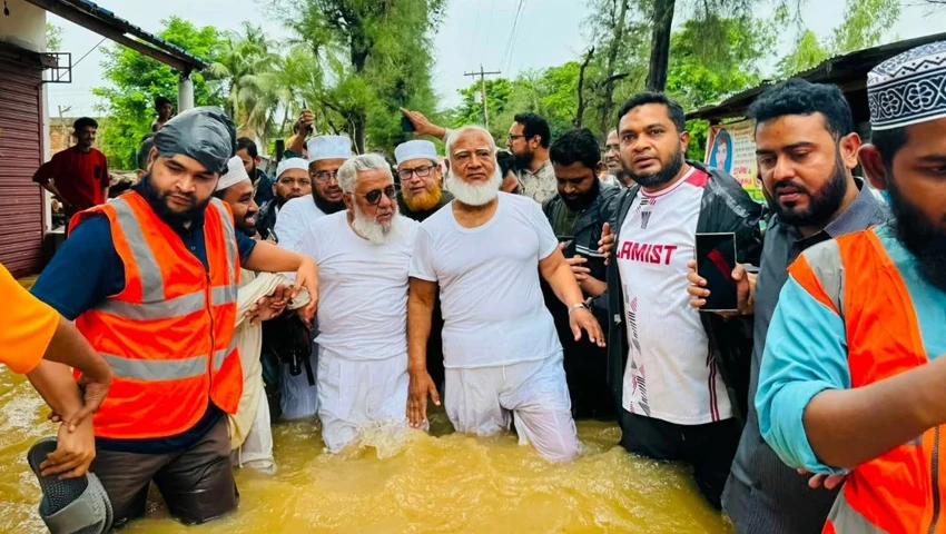 বাঁশখালী বন্যাদুর্গত এলাকা পরিদর্শন, আর্থিক অনুদান