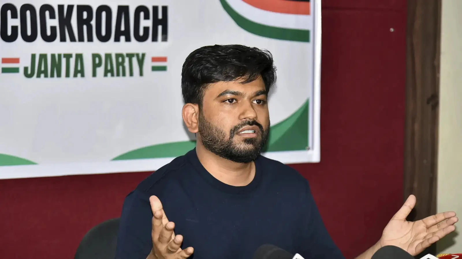 অসুস্থ সিজেপির প্রতিষ্ঠাতা অভিজিৎ, তবে শিগগিরই ফিরবেন আন্দোলনে