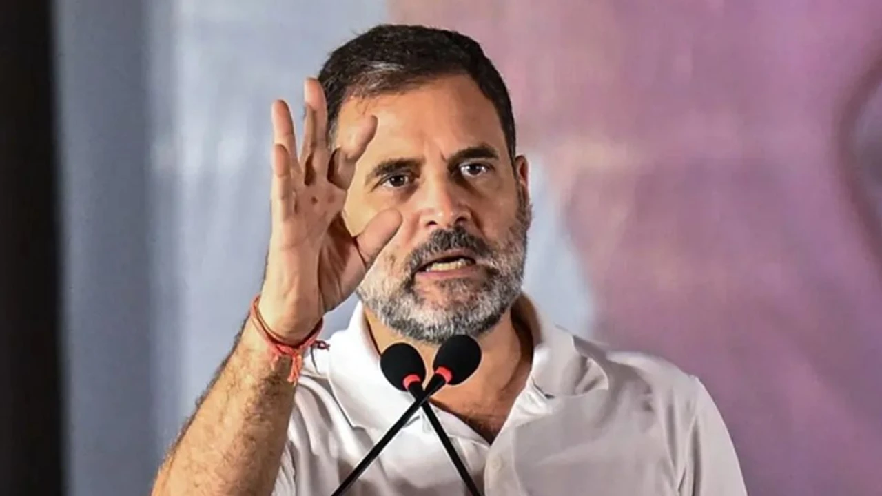 ‘এই সরকারকে বিদায় জানানোর সময় এসেছে’