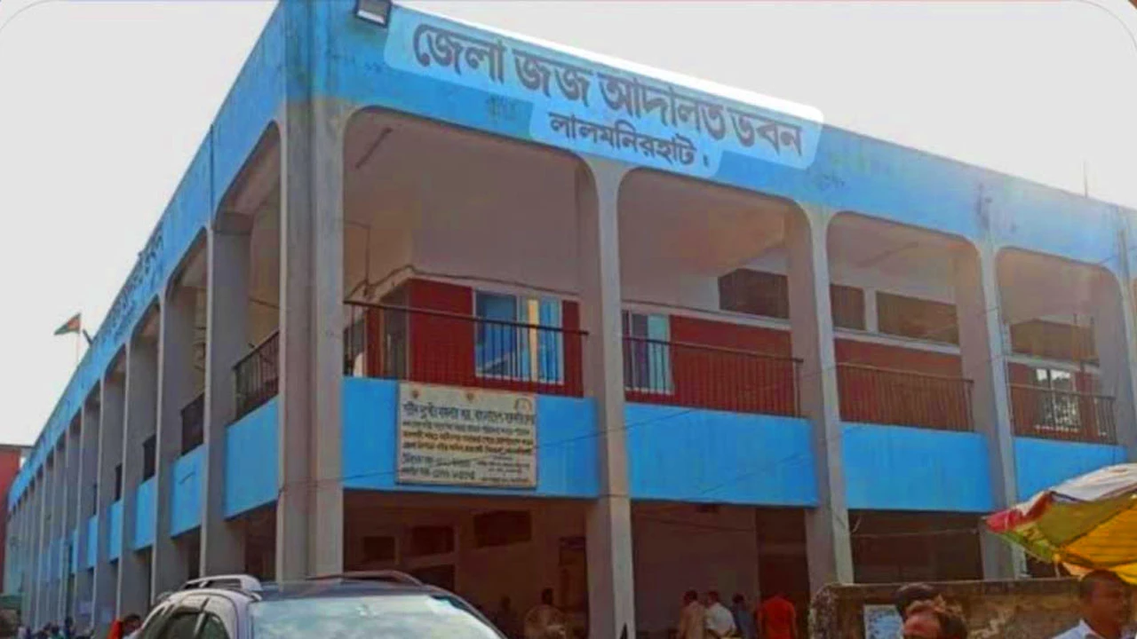 টাকা নিয়ে মাদককারবারিকে ছেড়ে দেওয়ার অভিযোগ, গ্রেপ্তার ৪