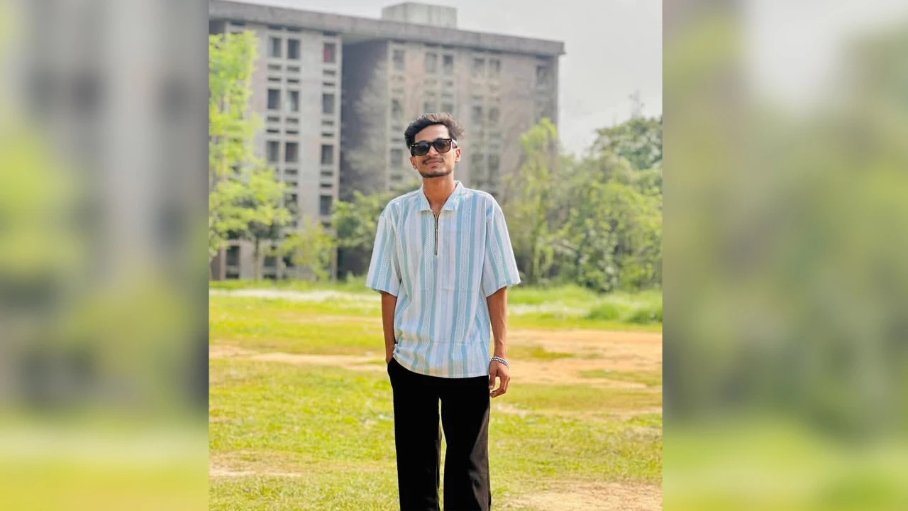 জাবিতে বহিরাগত শিক্ষার্থীকে রাতভর নির্যাতনের অভিযোগ