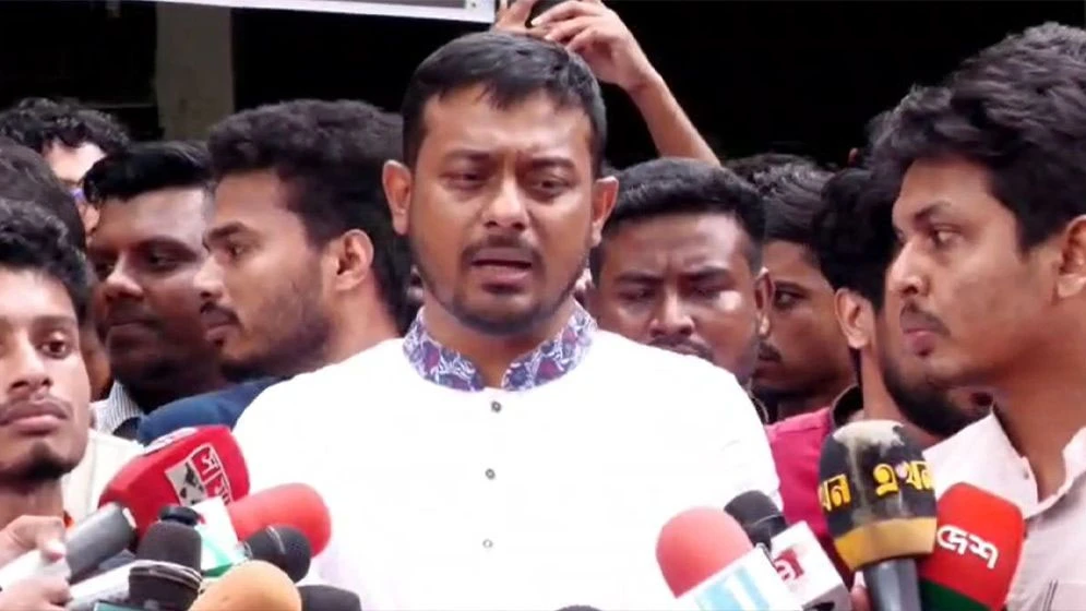‘আলিফের চোখটা ফিরিয়ে দিন, আমরা আর কথা বলব না’