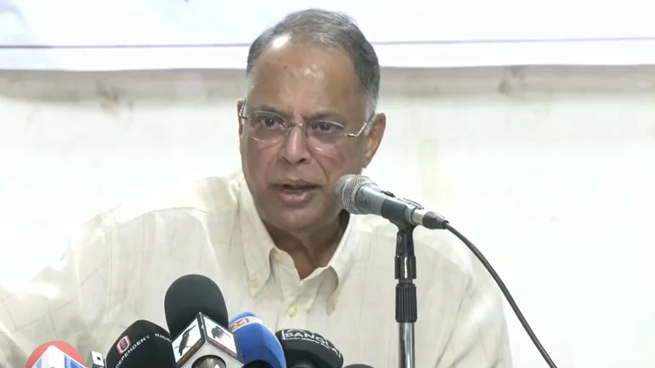 ‘নতুন ৩টি ভাসমান এলএনজি টার্মিনাল নির্মাণের পরিকল্পনা চলছে’