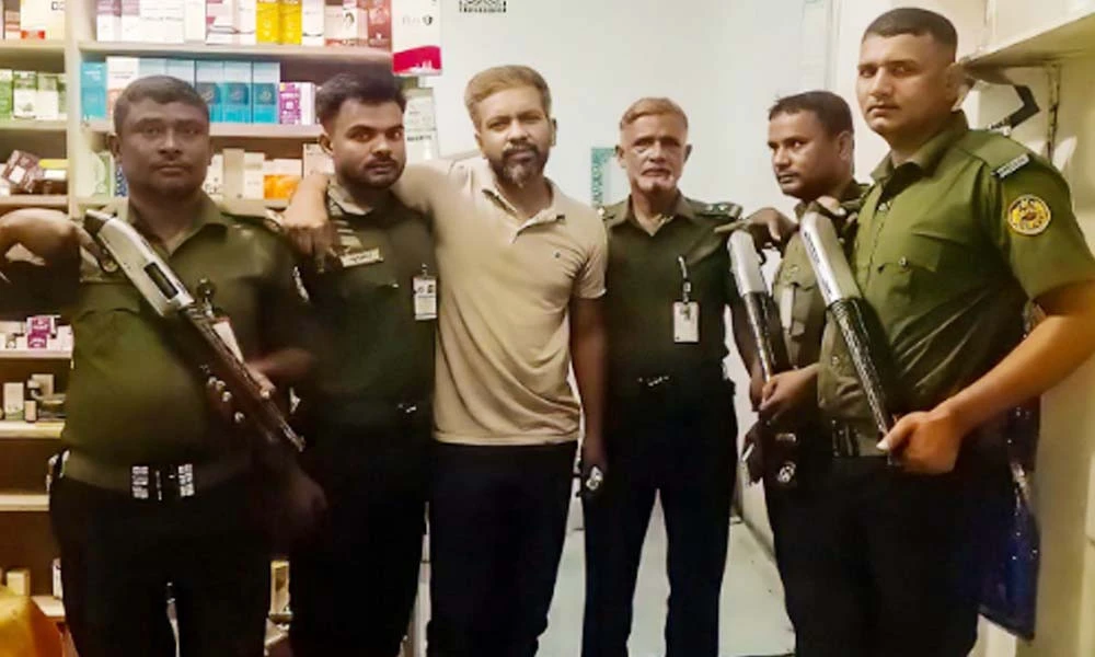 পূর্বাচলে চোখ-মুখ বাঁধা অপহৃত চিকিৎসককে উদ্ধার