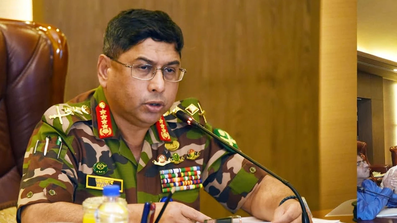 অর্থনীতির ওপর বড় ধরনের চাপ তৈরি করছে রোহিঙ্গা সংকট: সেনাপ্রধান