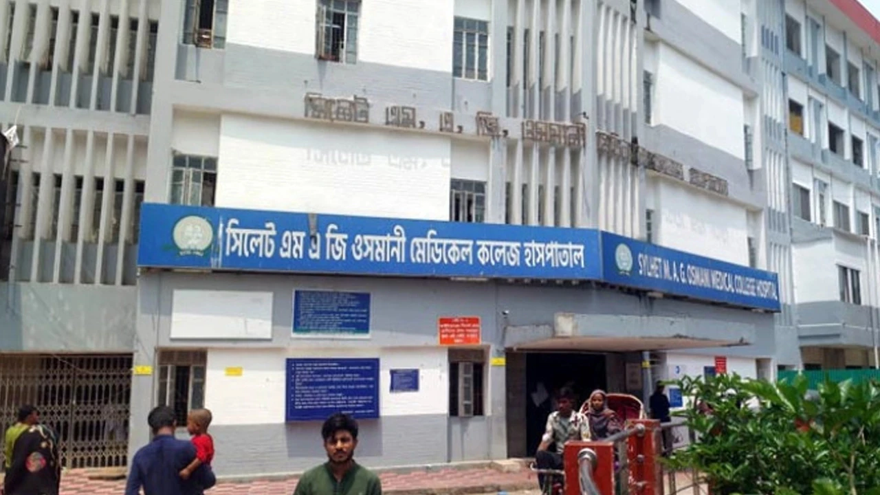 ছেলেকে প্রকৌশলী বানাতে সর্বস্বান্ত,  অসুস্থ বাবার ঠাঁই হাসপাতালে