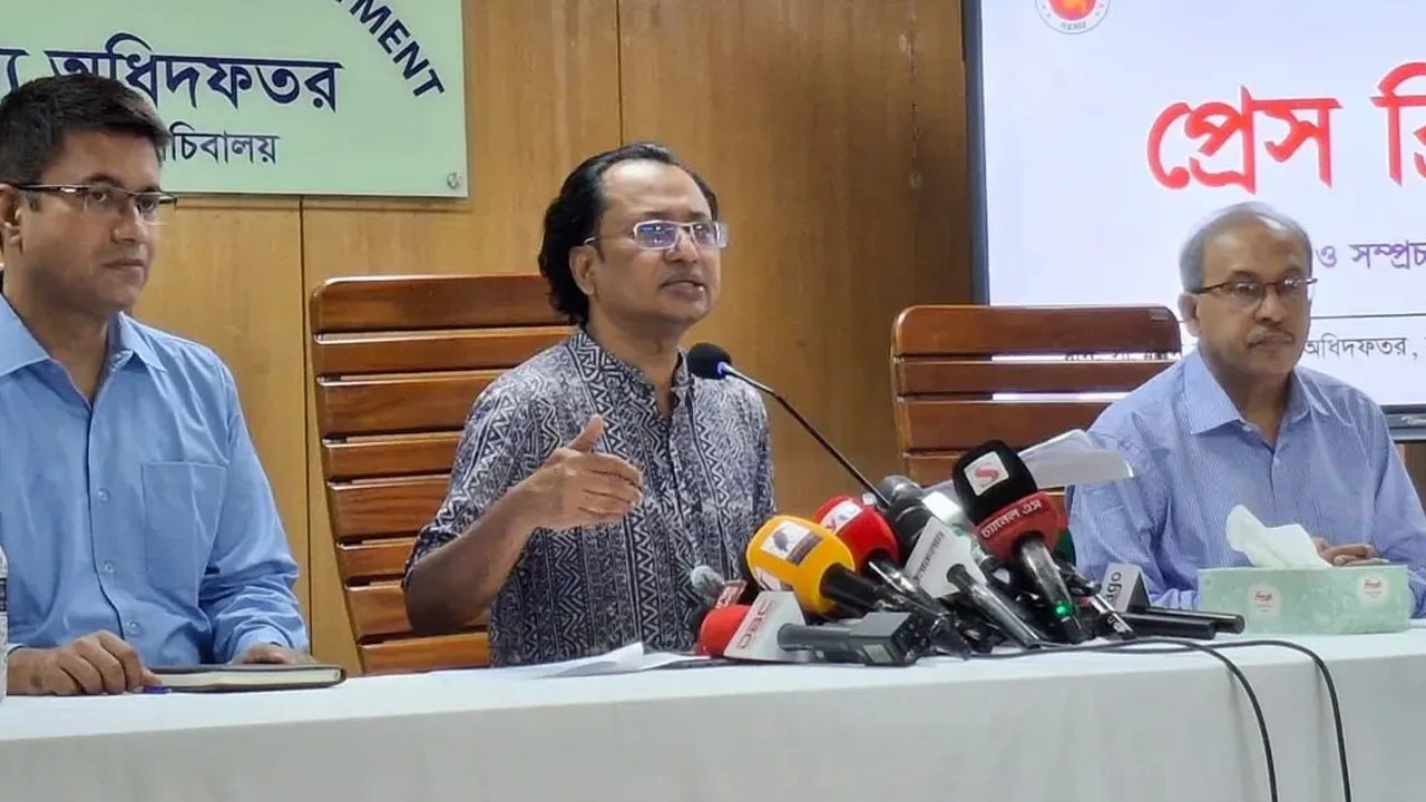 নবম-দশম ওয়েজ বোর্ড একসঙ্গে বাস্তবায়ন হবে: প্রধানমন্ত্রীর তথ্য উপদেষ্টা
