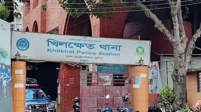 র‍্যাব পরিচয়ে ছিনতাই: ডামি সরঞ্জামসহ চক্রের ৩ সদস্য গ্রেপ্তার