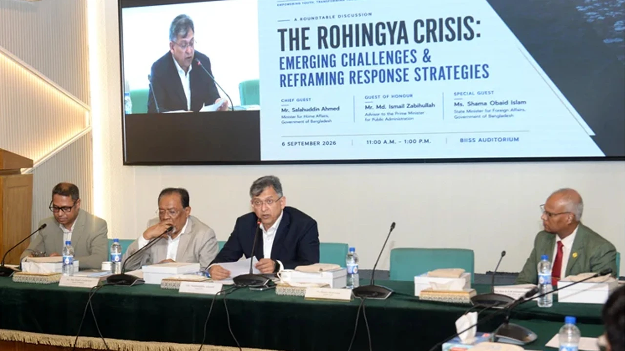 রোহিঙ্গা সংকটের রাজনৈতিক সমাধান আহ্বান স্বরাষ্ট্রমন্ত্রীর