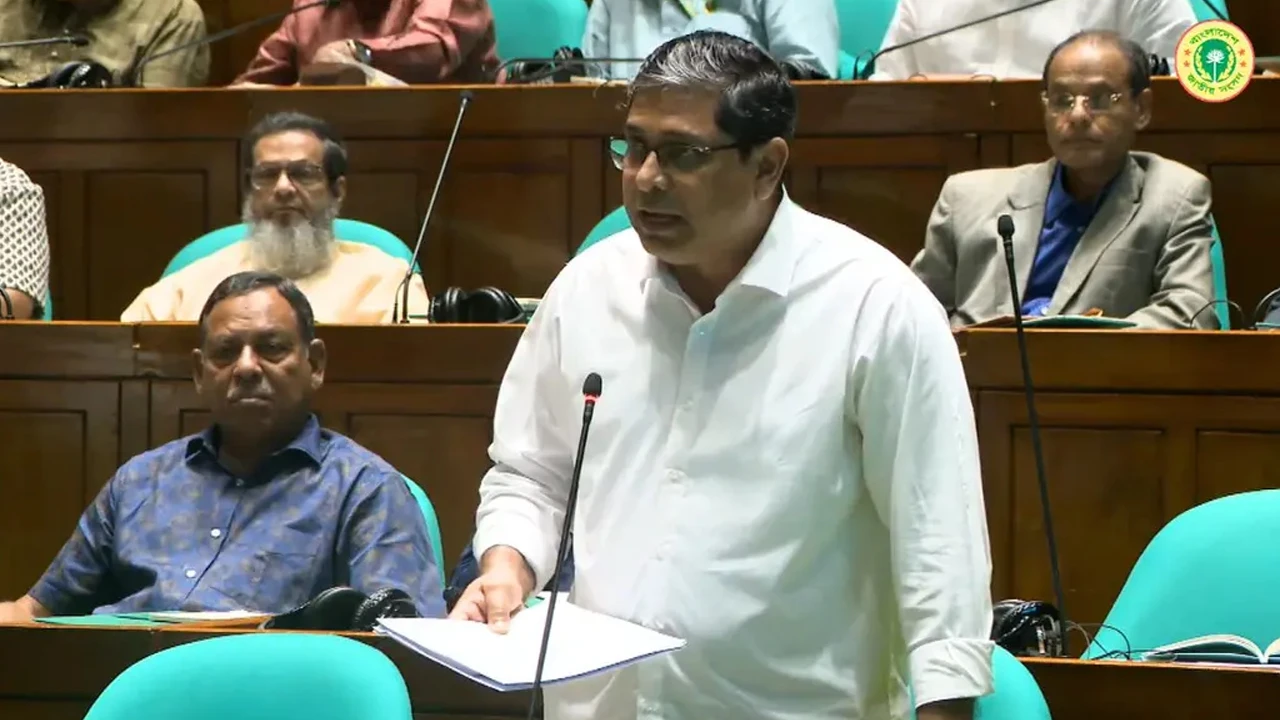 ডেঙ্গু প্রতিরোধে শুরু হচ্ছে তিন মাসের পরিচ্ছন্নতা অভিযান
