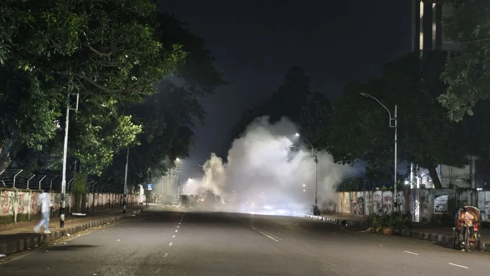 ঢাকা বিশ্ববিদ্যালয় এলাকায় তিন ককটেল বিস্ফোরণ