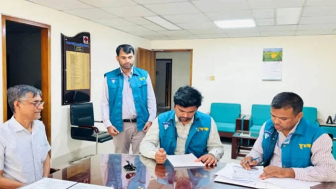 সিলেটে গ্যাসের প্রধান কার্যালয়ে দুদকের অভিযান