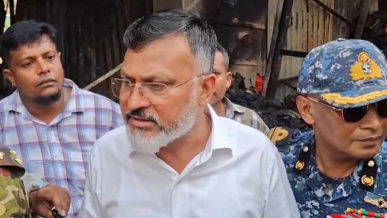 ‘ফুটপাত দখলকারীদের বিরুদ্ধে উচ্ছেদ অভিযান চলবে’