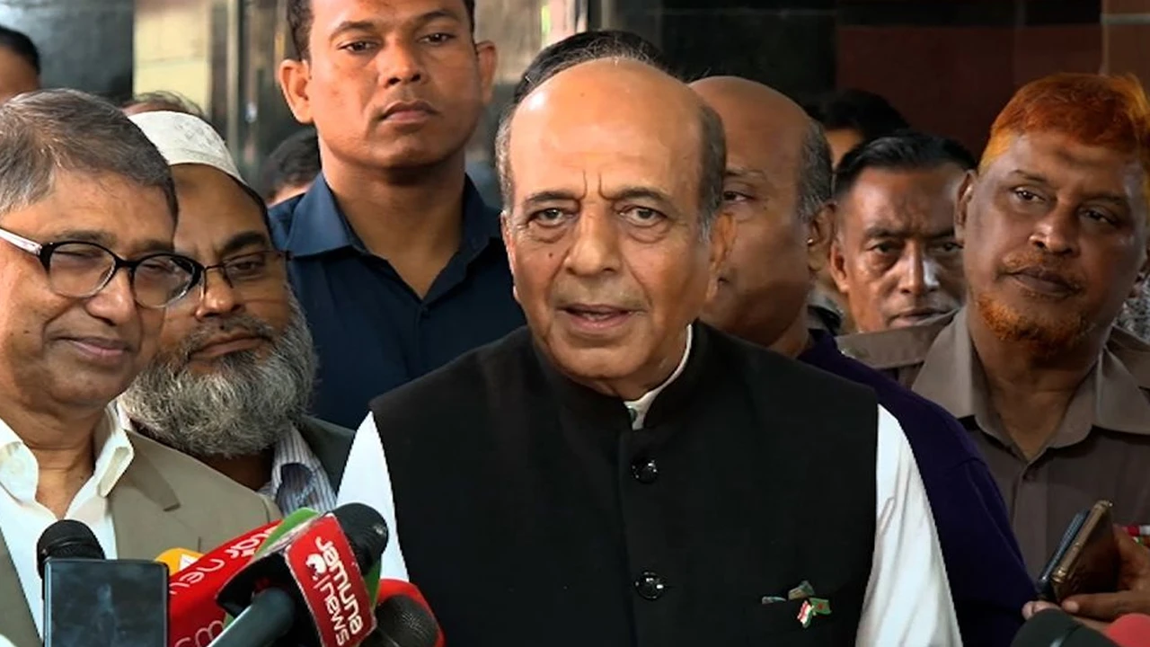 ‘শেখ হাসিনাকে ঢুকতে দেওয়া ছাড়া ভারতের আর কোনো উপায় ছিল না’