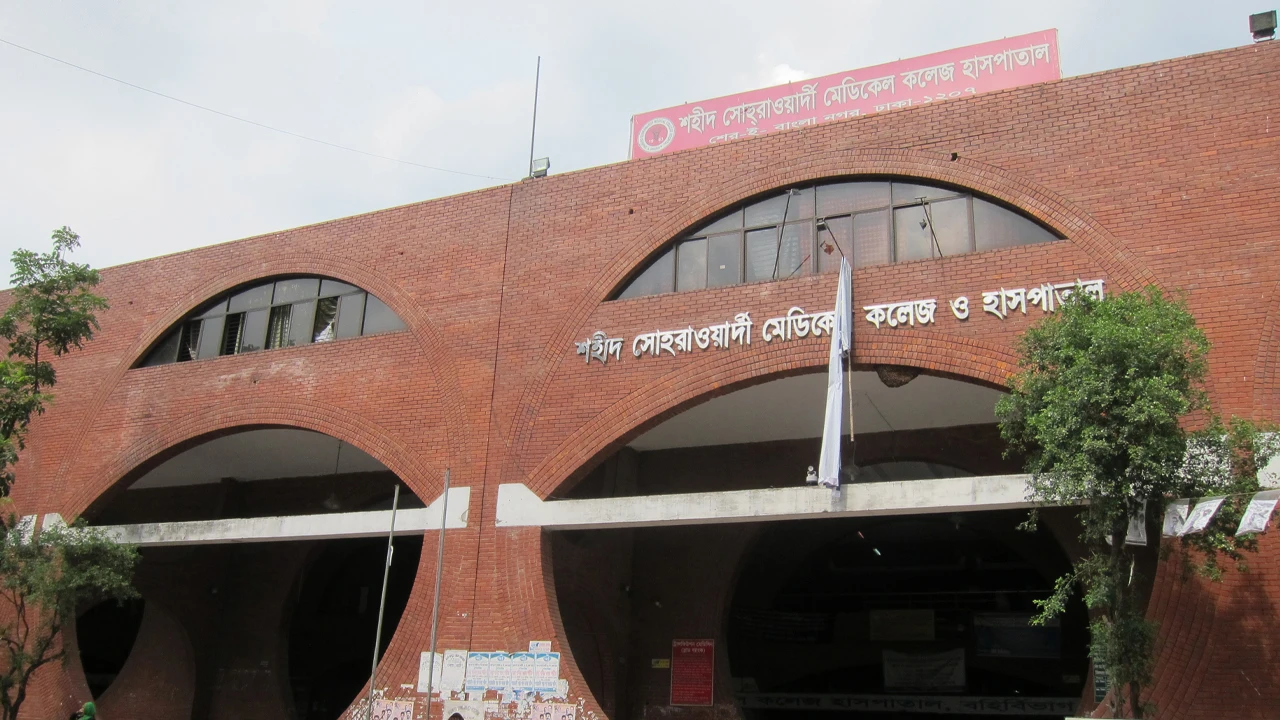 সোহরাওয়ার্দীতে রোগীর প্রতিটি পদক্ষেপে কেন এই নরকযন্ত্রণা?