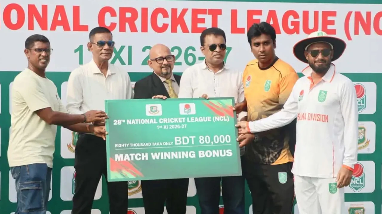 খুলনার কাছে ইনিংস ব্যবধানে বরিশালের হার