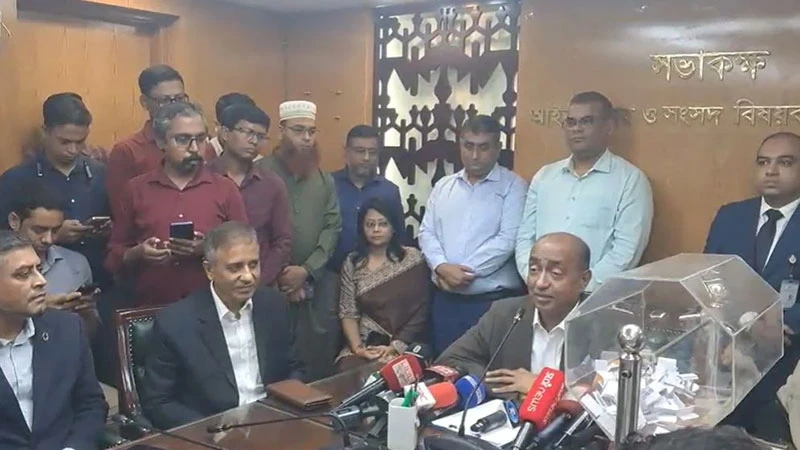 ১৮ সাবরেজিস্ট্রারকে লটারির মাধ্যমে বদলি