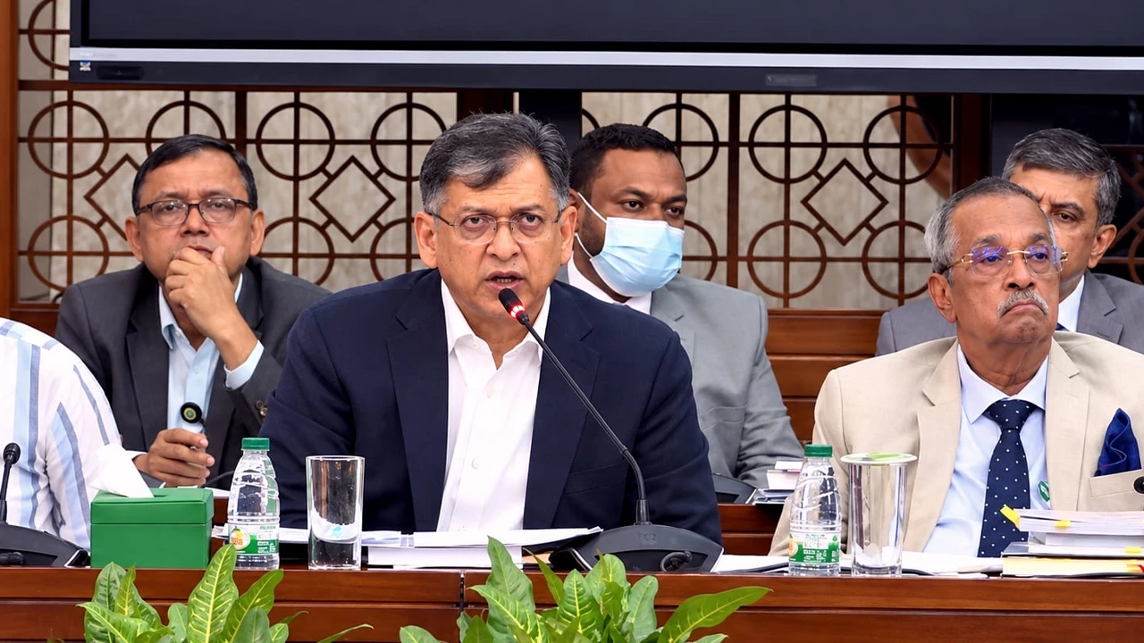 সংবিধান সংশোধন সম্পর্কিত বিশেষ কমিটির ৮ম বৈঠক অনুষ্ঠিত