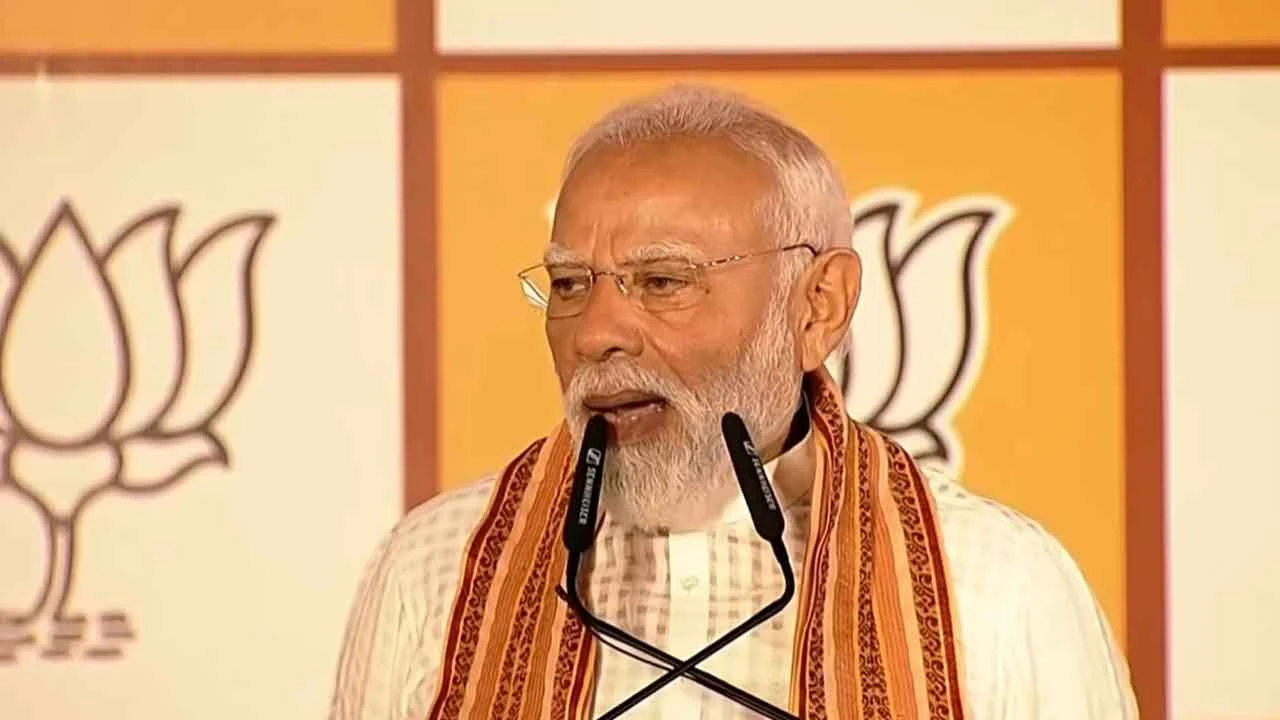 মোদীর সভার আগে রহস্যময় ফোন, তারপরই বিস্ফোরক উদ্ধার