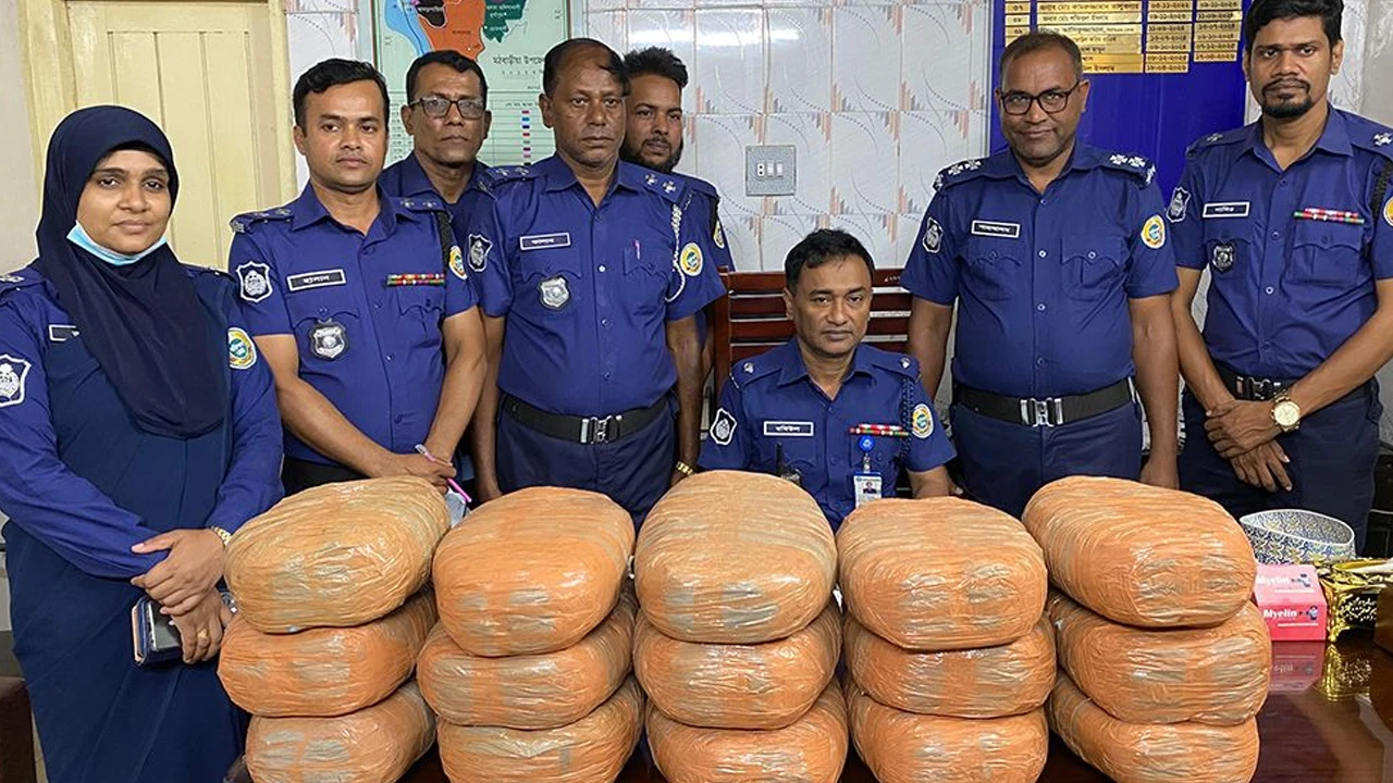 পিরোজপুরে তালাবদ্ধ ঘর থেকে প্রায় ১৫ লাখ টাকার গাঁজা উদ্ধার