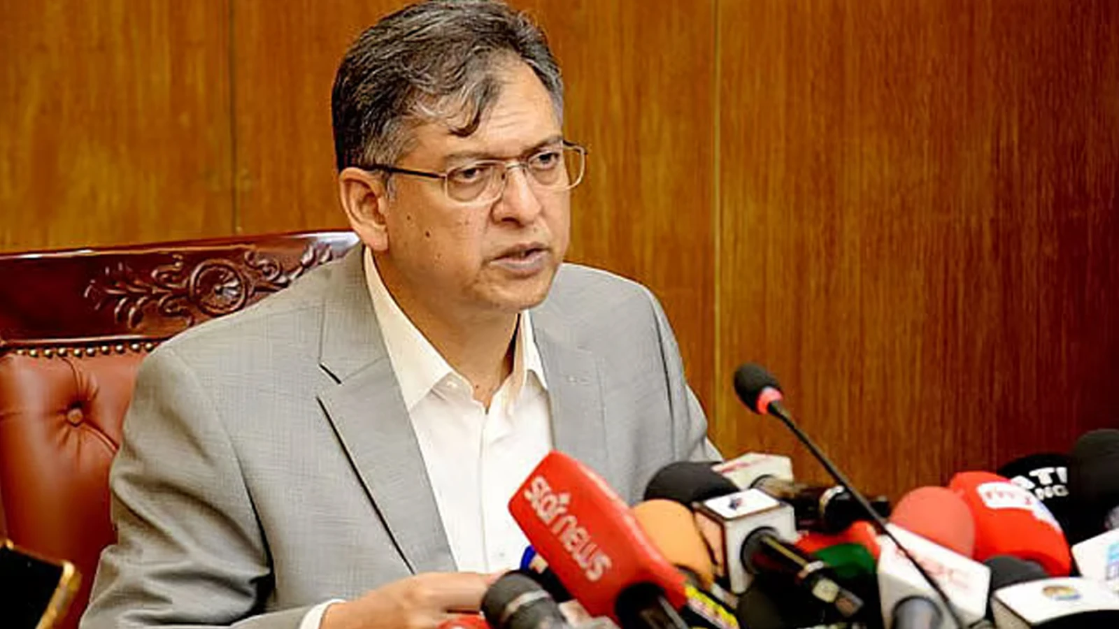 আইন অনুযায়ী সাবেক রাষ্ট্রপতি হিসেবে সব সুবিধা পাবেন