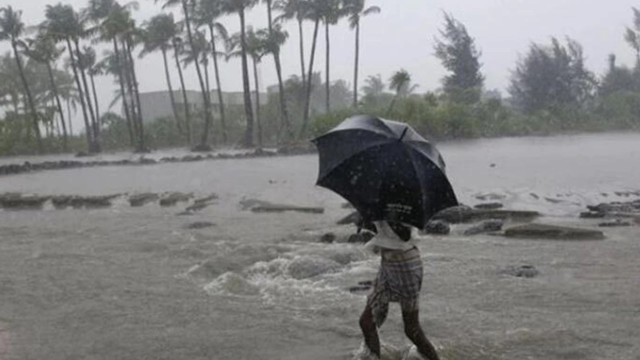 দেশের ১৭ অঞ্চলে বজ্রসহ বৃষ্টির সম্ভাবনা
