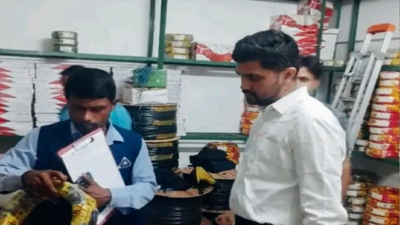 বিএসটিআই লাইসেন্স মান যাচাইয়ে ৩ প্রতিষ্ঠানকে জরিমানা