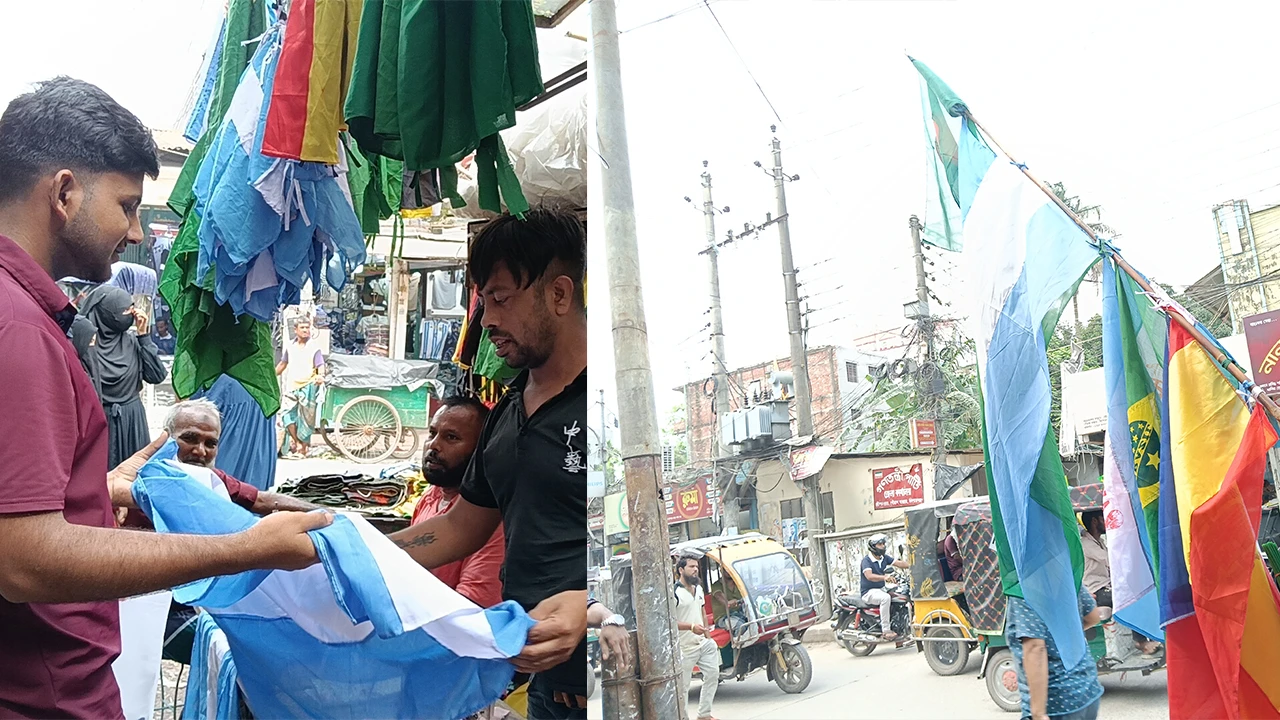 বিশ্বকাপ ঘিরে পতাকা বিক্রির ধুম