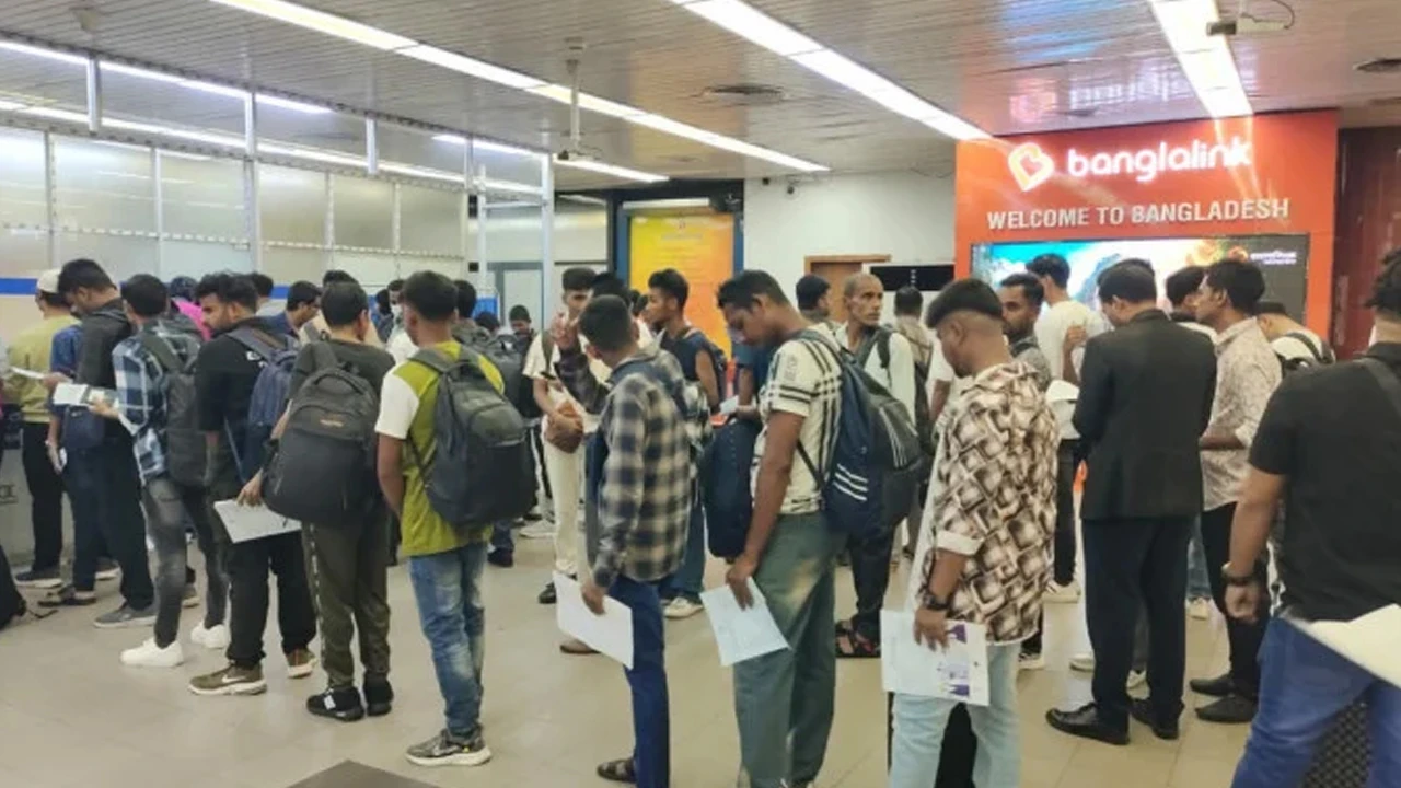 কম্বোডিয়ার সাইবার স্ক্যাম সেন্টার থেকে চার দিনে ফিরলেন ২২১ বাংলাদেশী