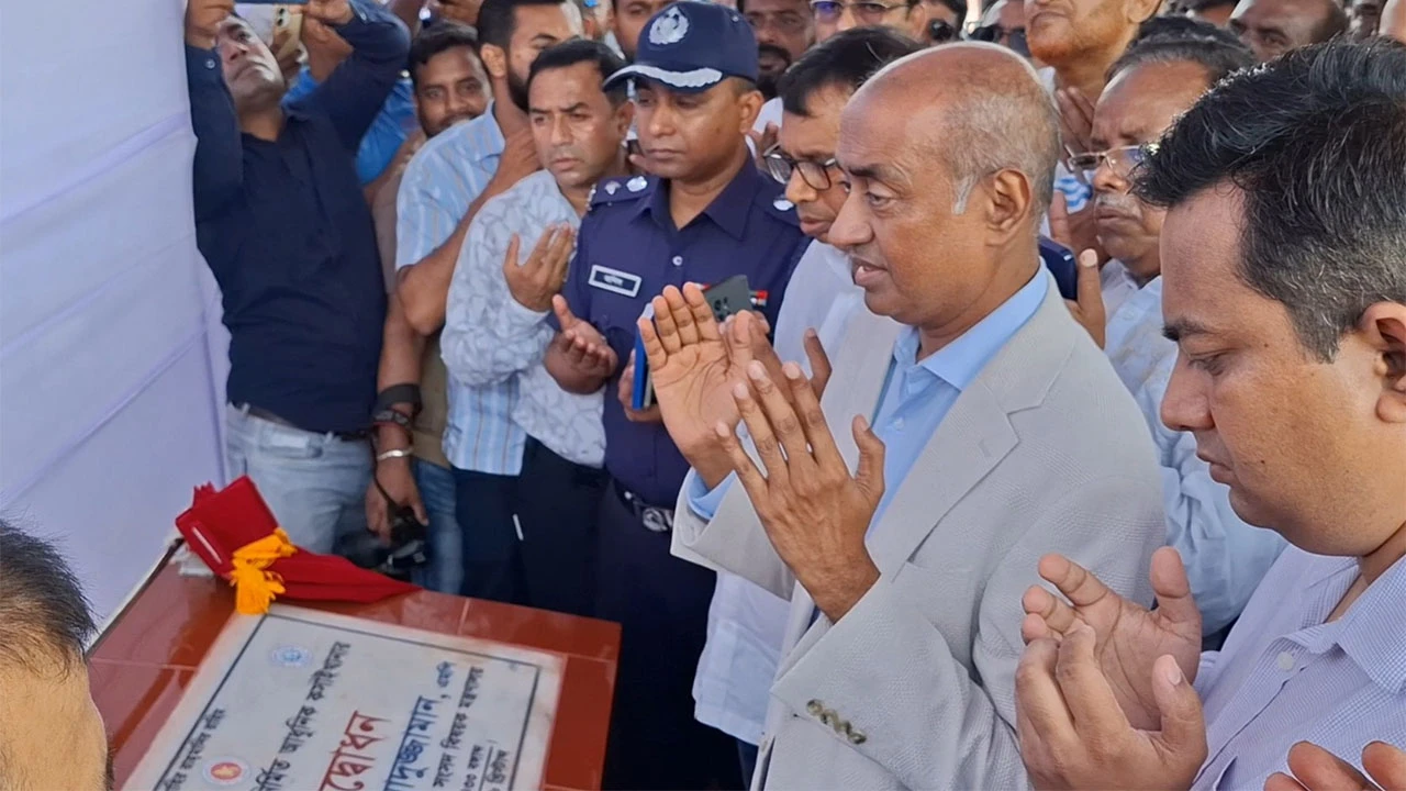 ঝিনাইদহে অত্যাধুনিক কসাইখানা উদ্বোধন