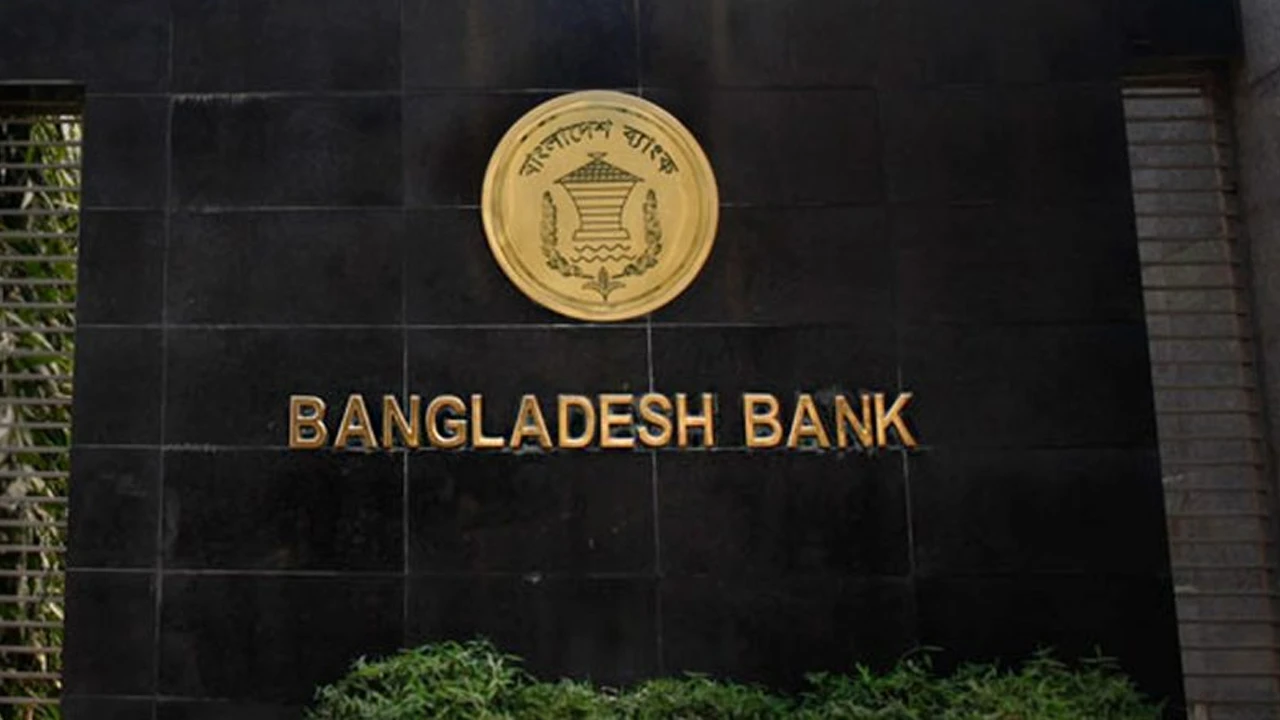 কৃষি উৎপাদন বাড়াতে ১০ হাজার কোটি টাকার পুনঃঅর্থায়ন স্কিমে পরিবর্তন