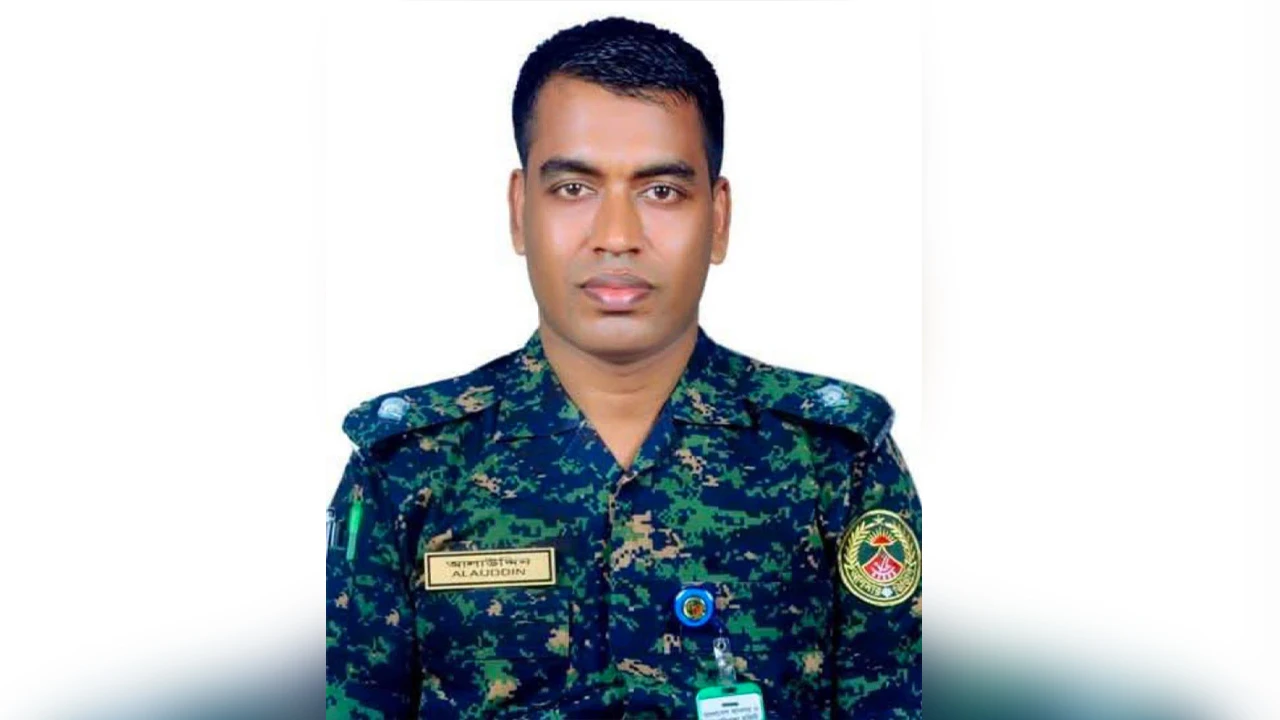 সড়ক দুর্ঘটনায় আনসার কর্মকর্তা নিহত
