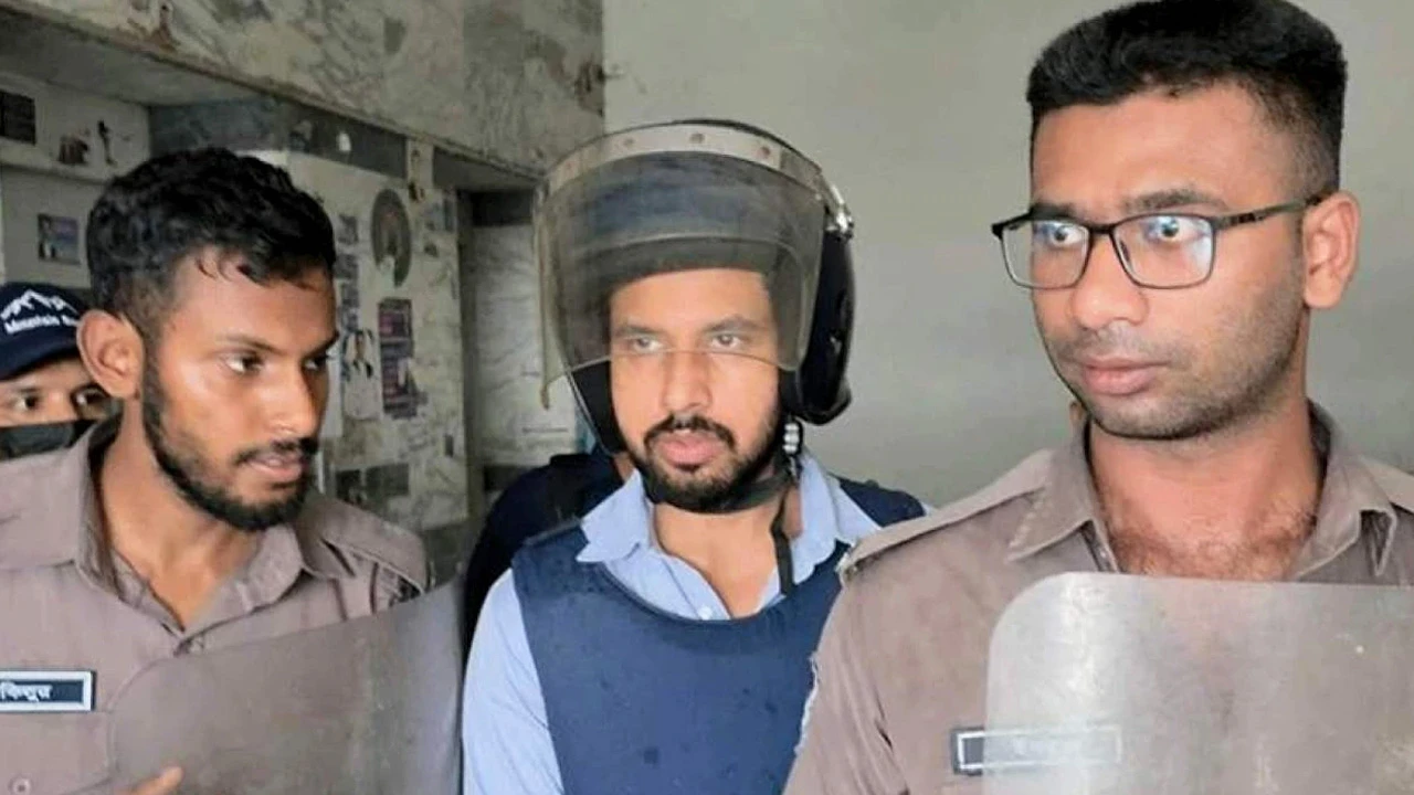 ইকরার আত্মহত্যা : জামিন মেলেনি অভিনেতা জাহের আলভীর