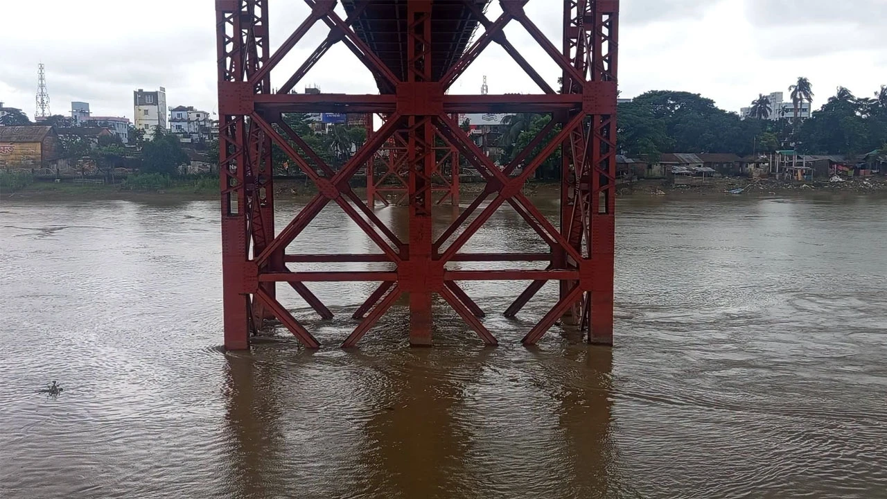 সিলেটে বন্যার আশঙ্কা, বাড়ছে নদ-নদীর পানি