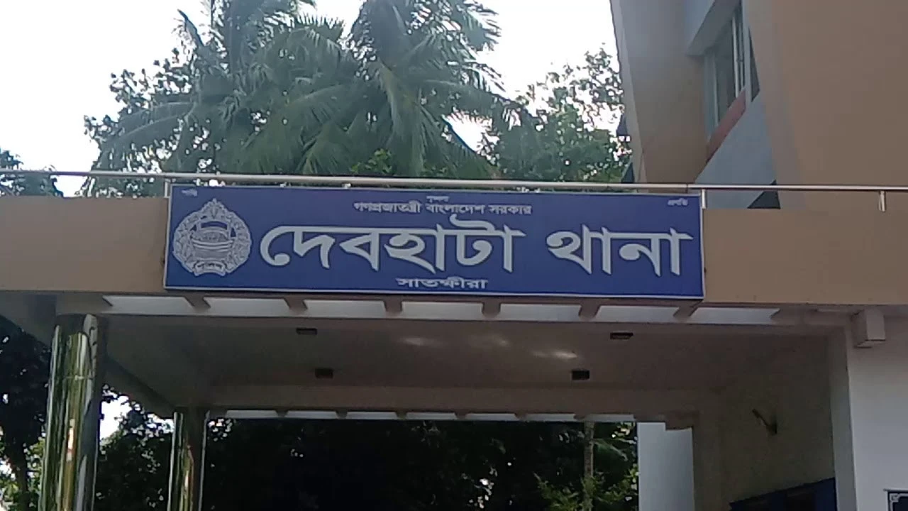 দেবহাটায় নারীর ঝুলন্ত মরদেহ উদ্ধার