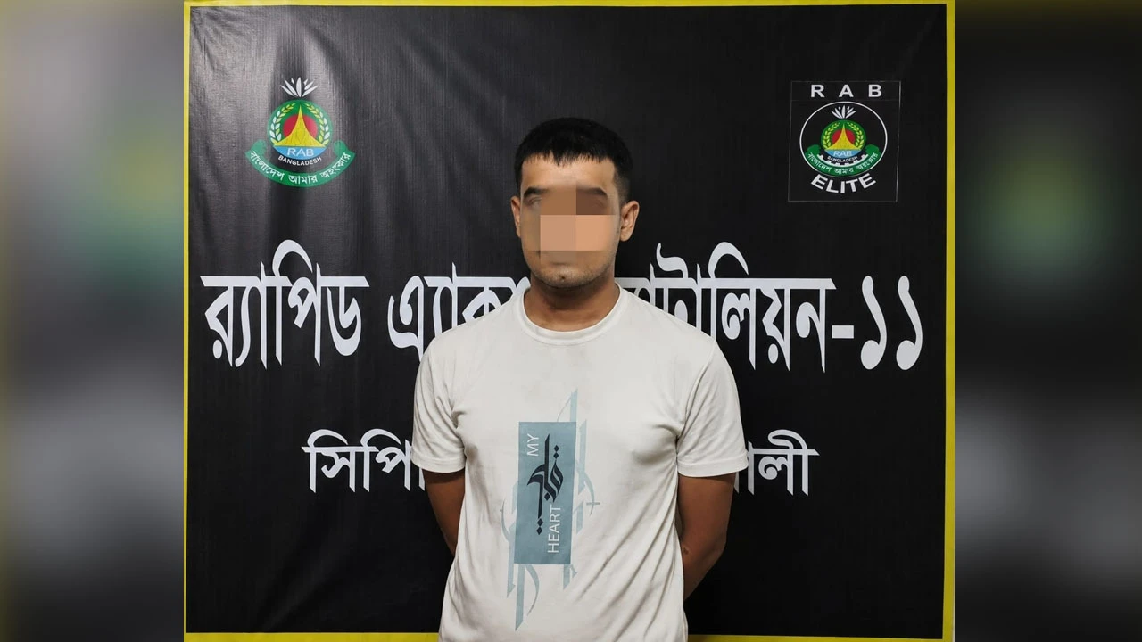 দাদাকে গুলি করে হত্যাচেষ্টায় নাতিকে গ্রেপ্তার
