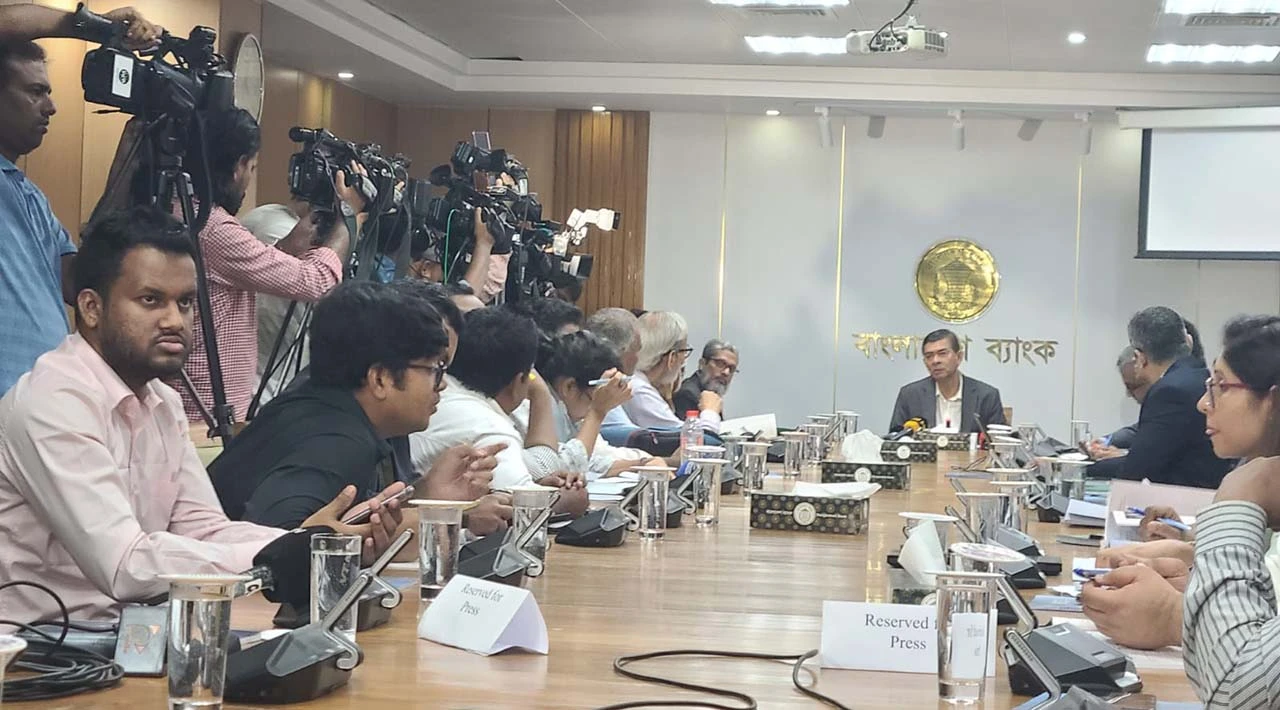 সন্দেহজনক লেনদেন ৭৪ শতাংশ বেড়েছে