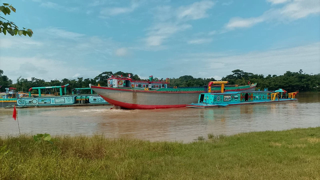 অবৈধ বালু লুটে বিলীন হওয়ার পথে জকিগঞ্জ-কানাইঘাটের ২৫ গ্রাম
