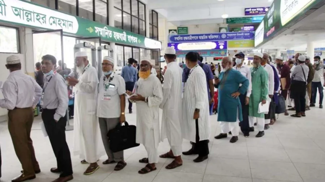 হজের প্রাথমিক নিবন্ধন শুরু সোমবার, যেতে পারবেন না যারা