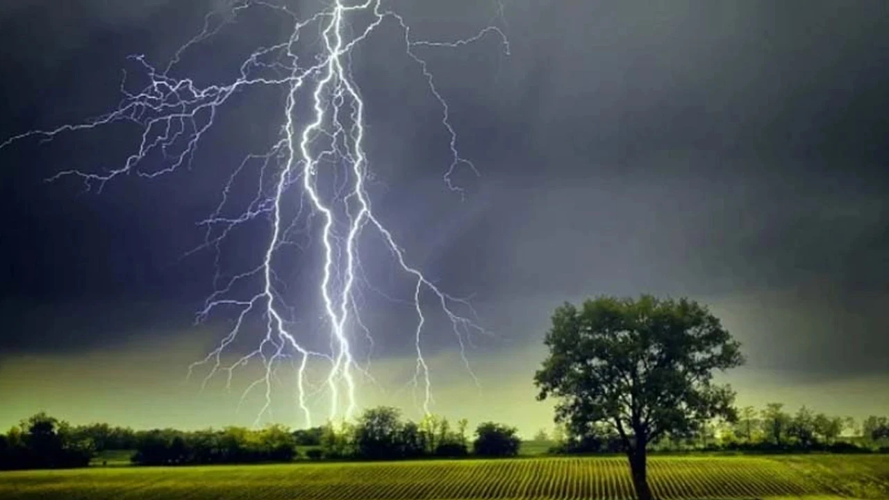 পাকুন্দিয়ায় বজ্রপাতে কৃষক  নিহত