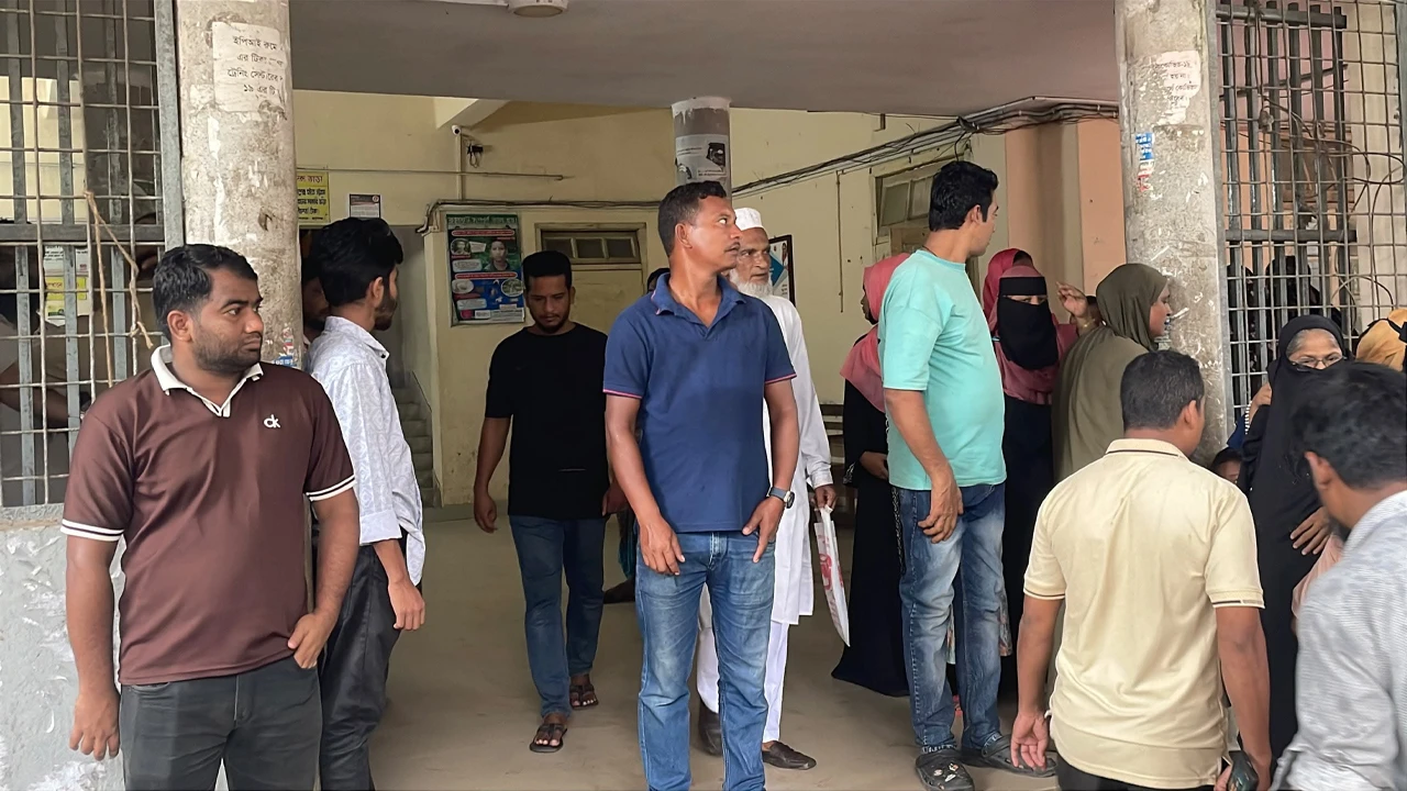 পিকআপের ধাক্কায় একই মসজিদের ইমাম ও মুয়াজ্জিনের মৃত্যু