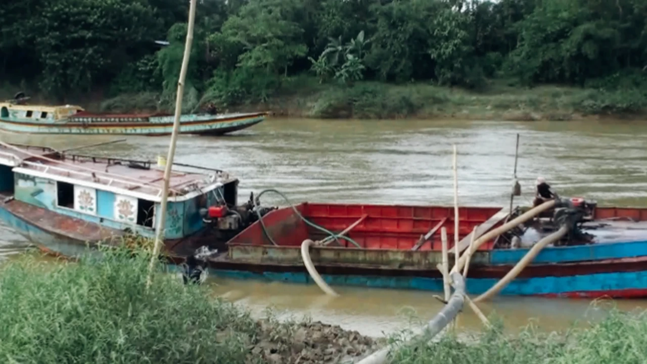 মনু-ধলাইয়ে অবৈধ বালু উত্তোলনের মহোৎসব