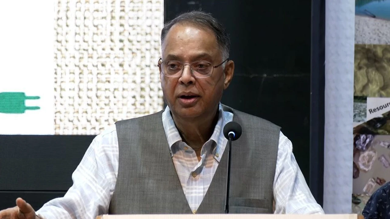 ব্যাটারি রিকশা-ইবাইকে বিদ্যুতের বড় অংশ ব্যয় হচ্ছে: জ্বালানিমন্ত্রী