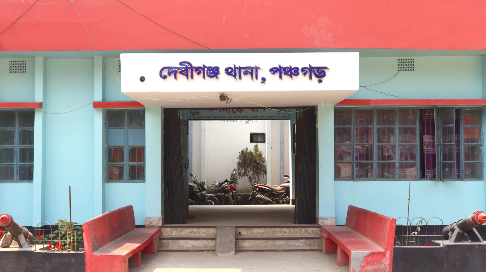 সেফটিক ট্যাংকে শ্রমিকের মৃত্যু, মরদেহ ফেলে পালানোর অভিযোগ