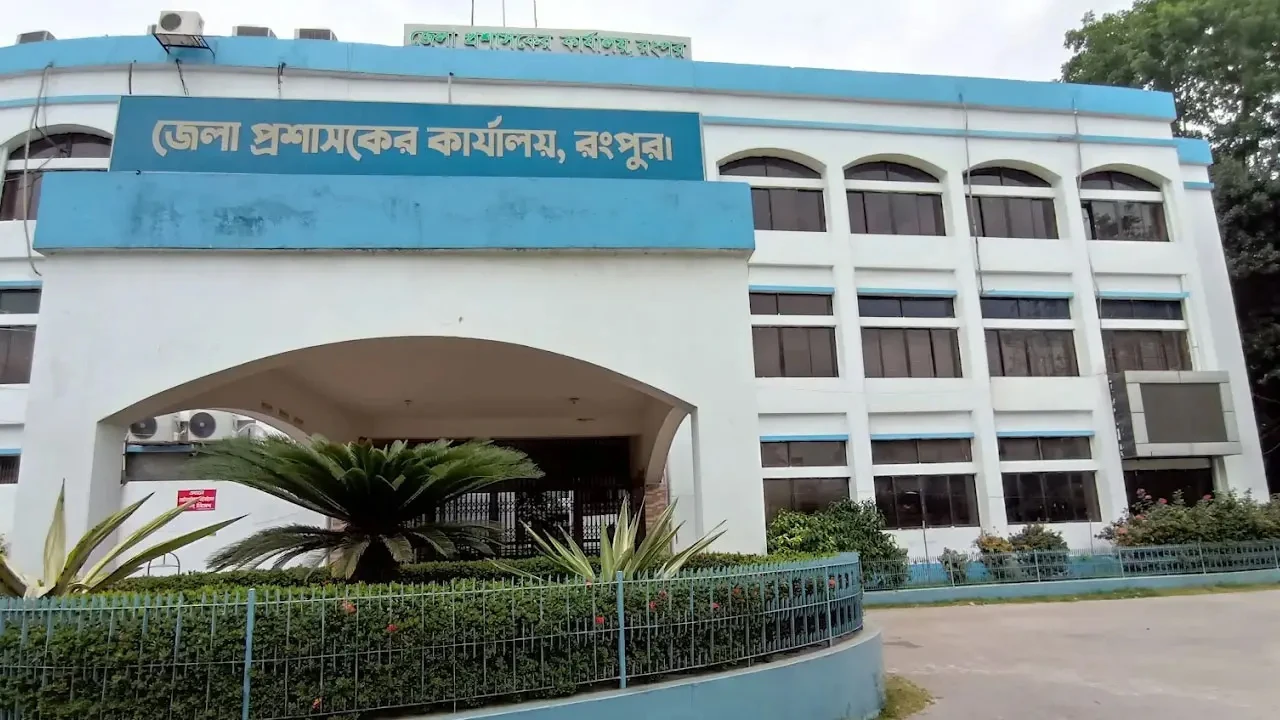 বদরগঞ্জে মেলার নামে জুয়া ও রাতভর বিদ্যুৎ অপচয়